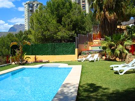 Appartements de vacances avec piscine et jardin. appartements vacances, benidorm, espagne